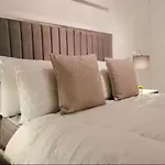 Spacious 2-Bedroom In Canary Wharf