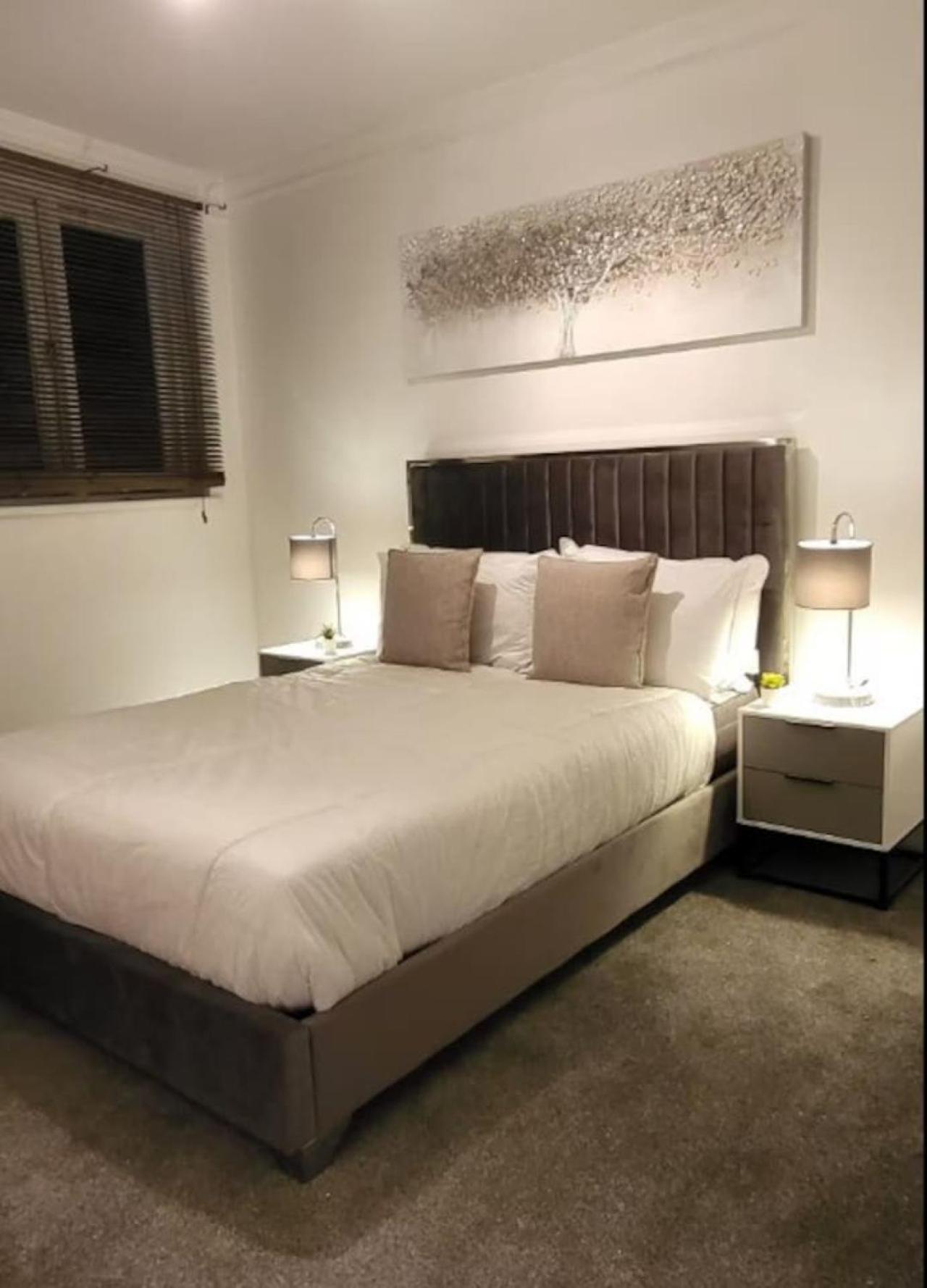 Appartamento Spacious 2-bedroom In Canary Wharf Londra
